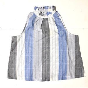 Ruffle Collar Sleeveless Shirt
